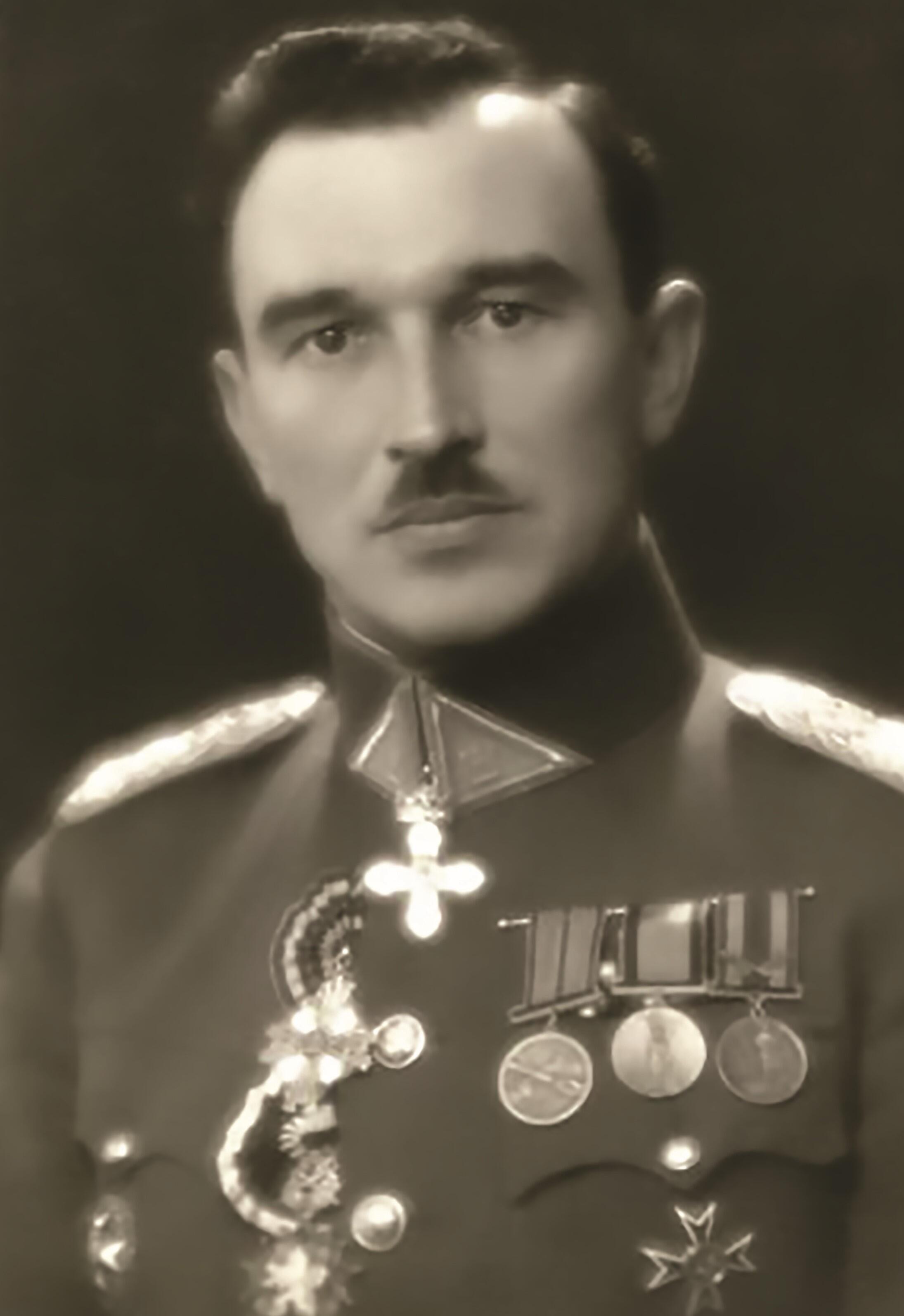 Išduotas: paskutinis tarpukario Lietuvos vidaus reikalų ministras brigados generolas K. Skučas, 1940 m. tuometei Lietuvos Vyriausybei nusprendus patenkinti Rusijos ultimatumą, buvo suimtas, perduotas Maskvai, čia teisiamas ir nužudytas 1941 m.