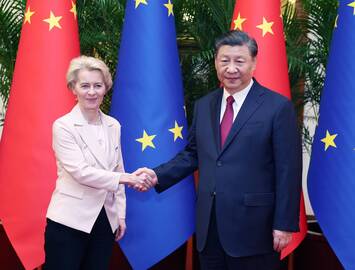 Ursula von der Leyen ir Xi Jinpingas.