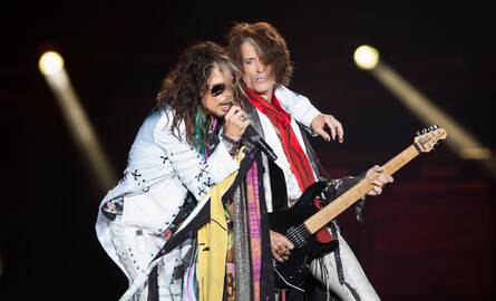 „Aerosmith“ vokalistas Stevenas Tyleris (kairėje) ir Joe Perry 