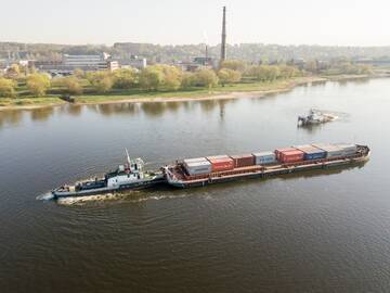 Skaičiai: vidutiniškai vidaus vandens transportas perveža apie 6 proc. visų ES sausumos transporto krovinių.