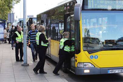 Kontrolė: rugsėjį kontrolieriai dažniau rengia patikrinimus miesto autobusuose.