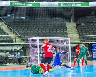 Lygiosios: Kauno žalgiriečiams (žalios spalvos apranga) nepavyko įveikti Baltarusijos čempionų.