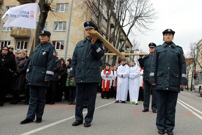 Pradžia: lygiai prieš 13 metų, 2010-ųjų pavasarį, Didįjį penktadienį klaipėdiečiai pirmą kartą miesto gatvėmis nešė kryžių, žymintį Kristaus kančią.