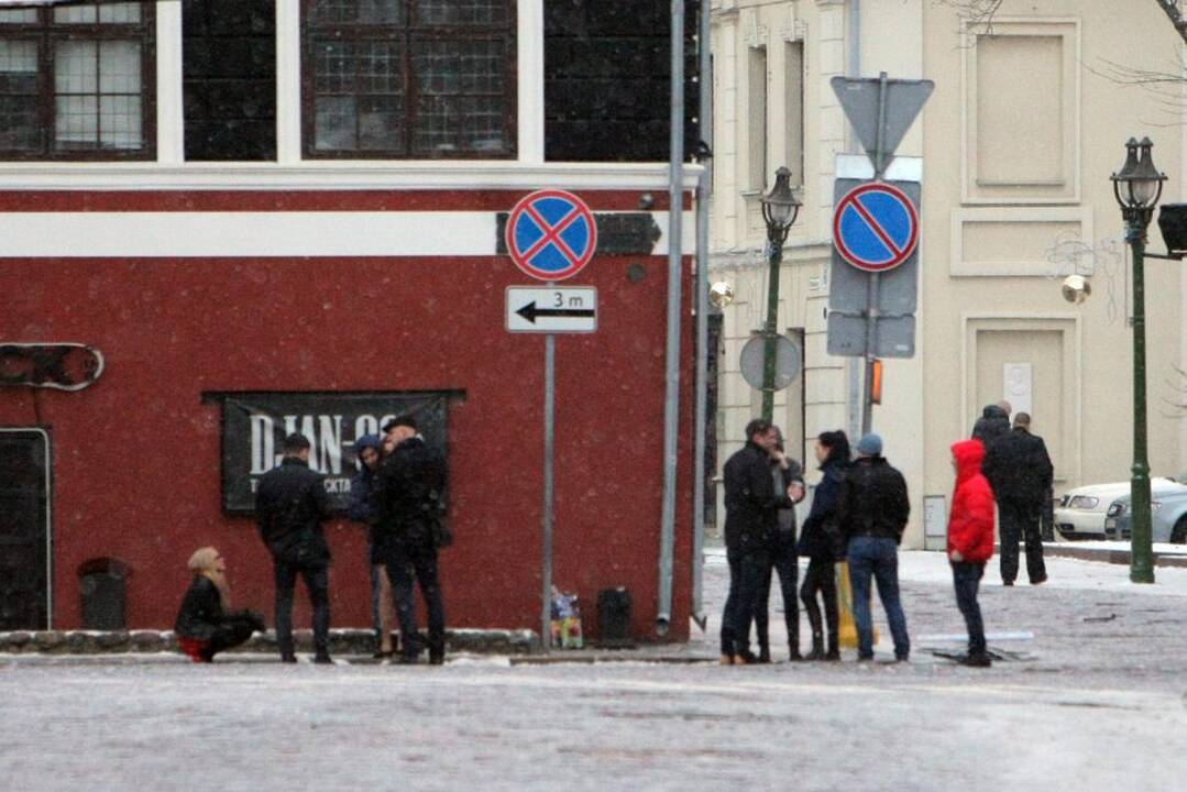 Pirmosios metų dienos rytas Kaune: tuščios gatvės ir nedaug šiukšlių.