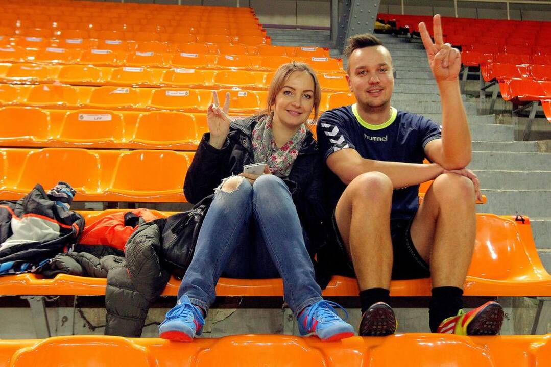 Kauno sporto halėje komandos susikovė dėl Lietuvos sporto universiteto rektoriaus taurės.