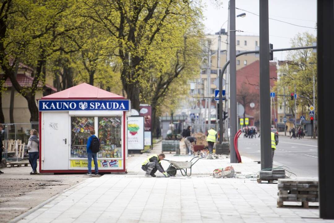 Darbai Vytauto prospekte