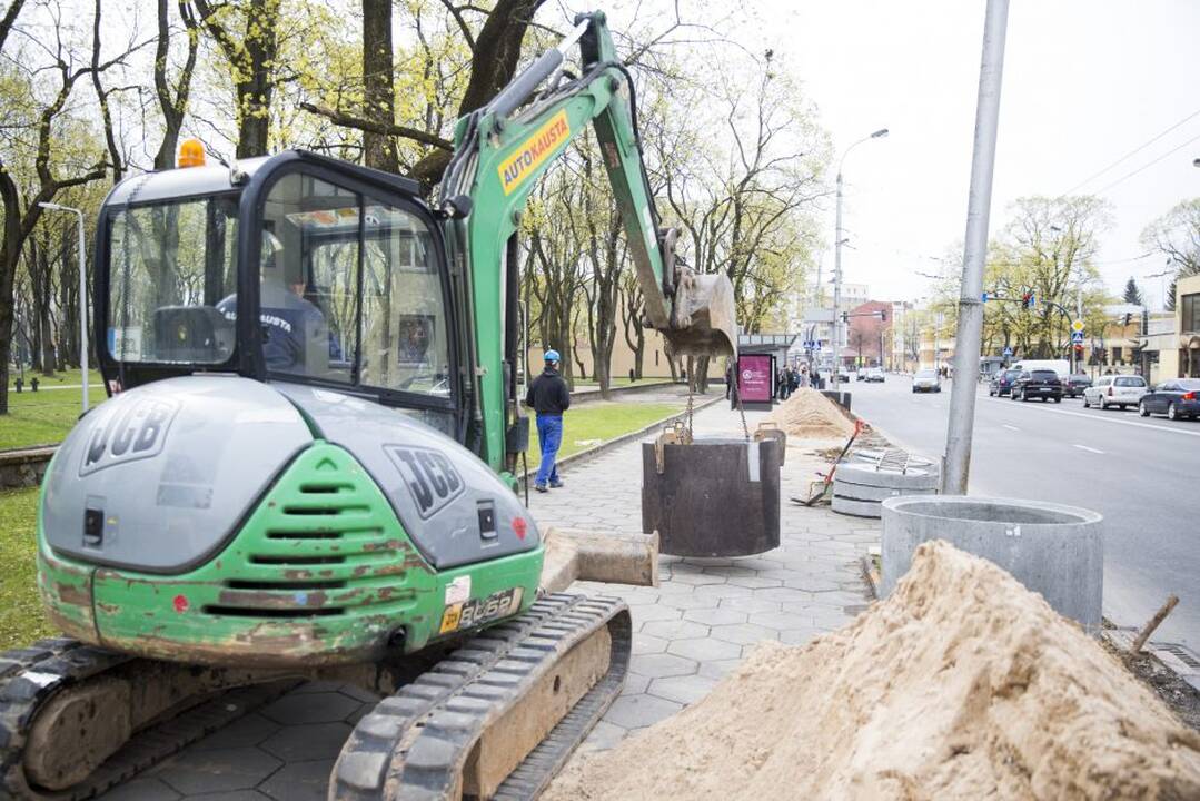 Darbai Vytauto prospekte