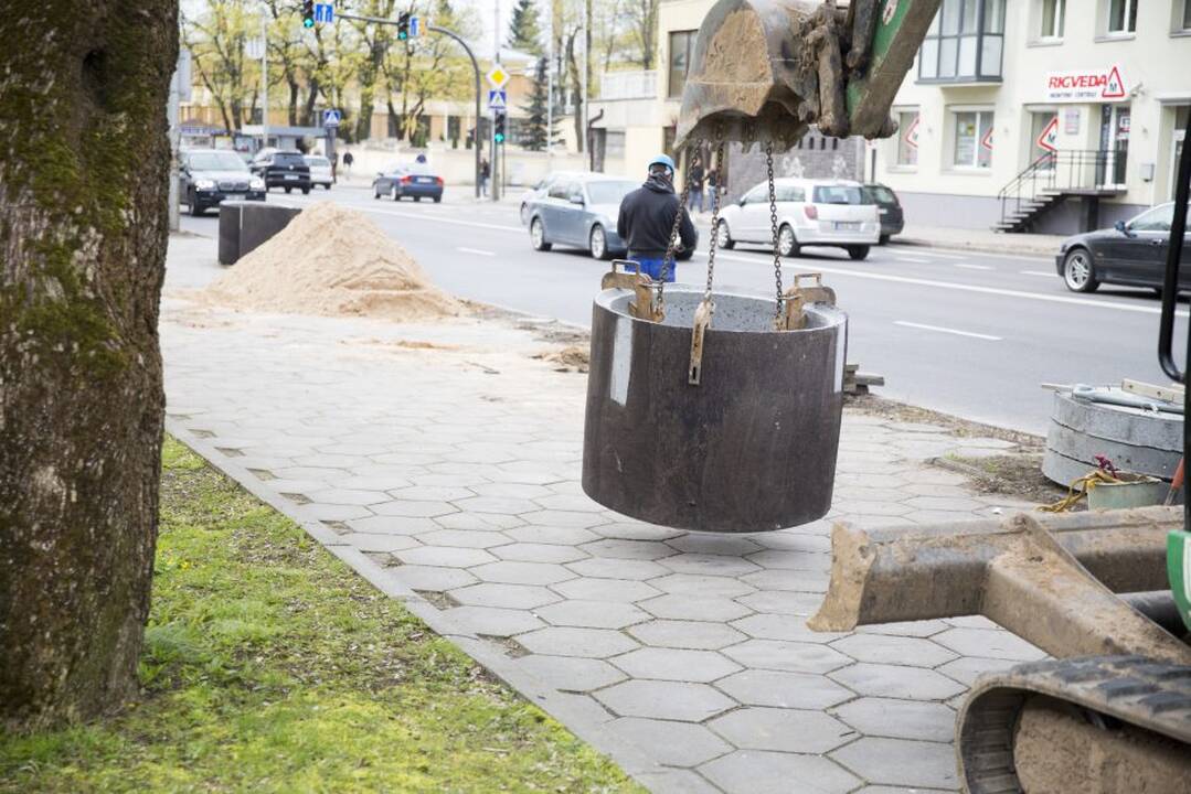 Darbai Vytauto prospekte