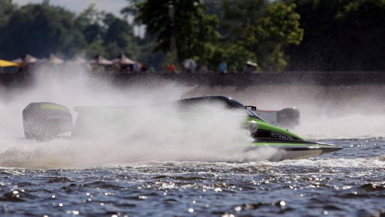 F2 vandens formulių lenktynių finalas