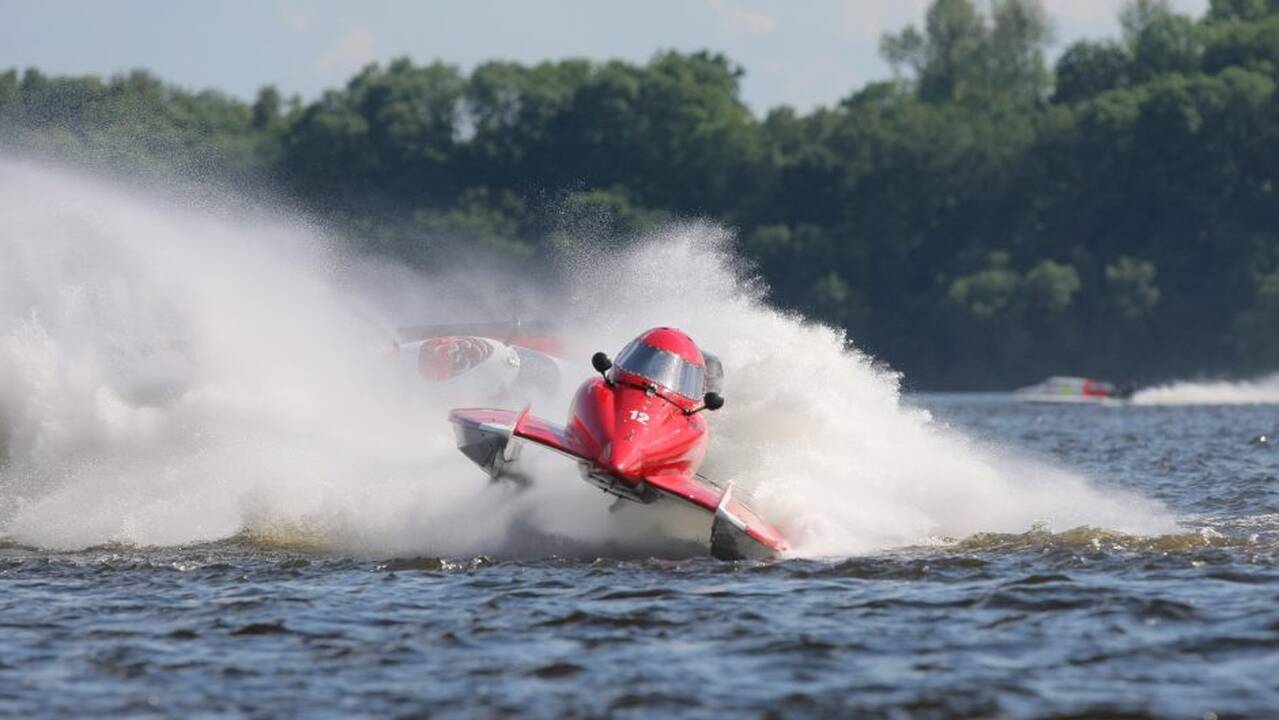 F2 vandens formulių lenktynių finalas