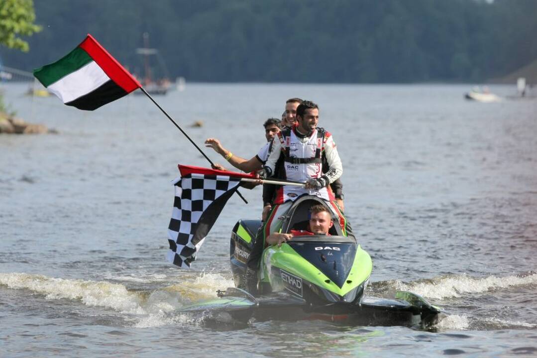 F2 vandens formulių lenktynių finalas
