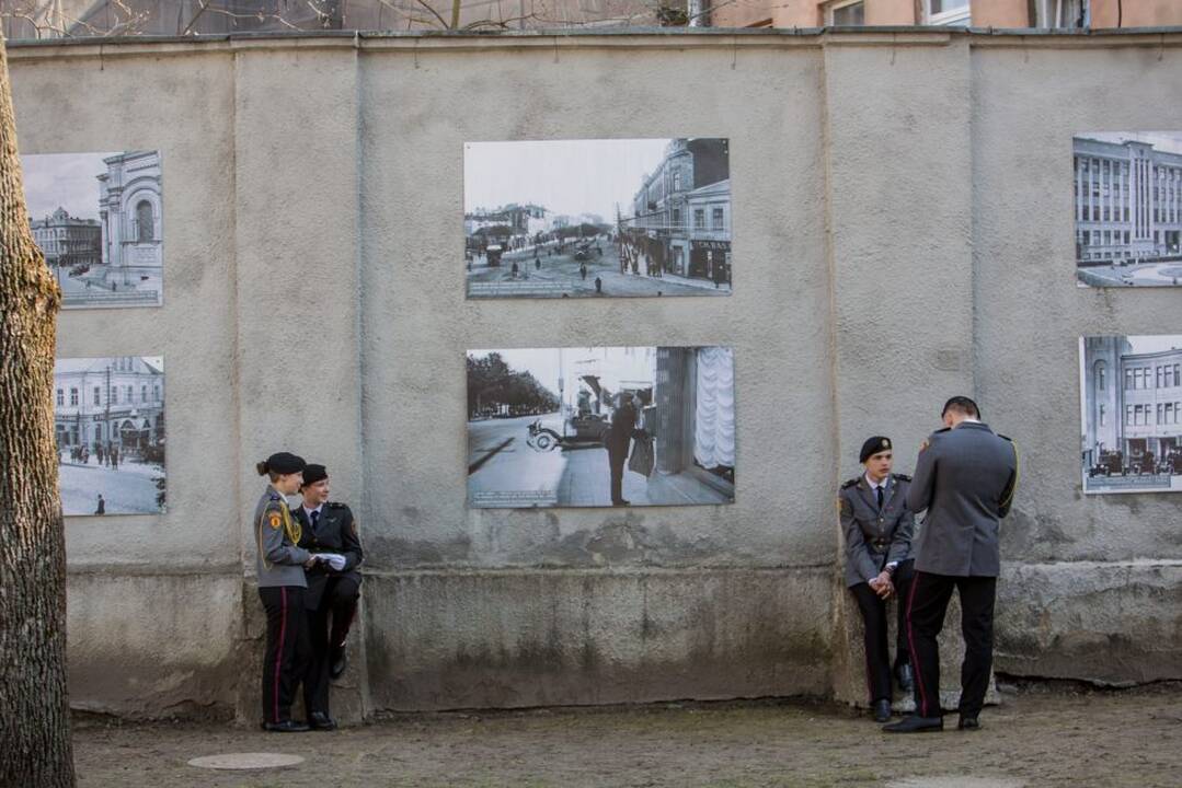 Kadetų priesaika prezidentūroje