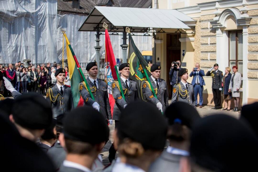 Kadetų priesaika prezidentūroje