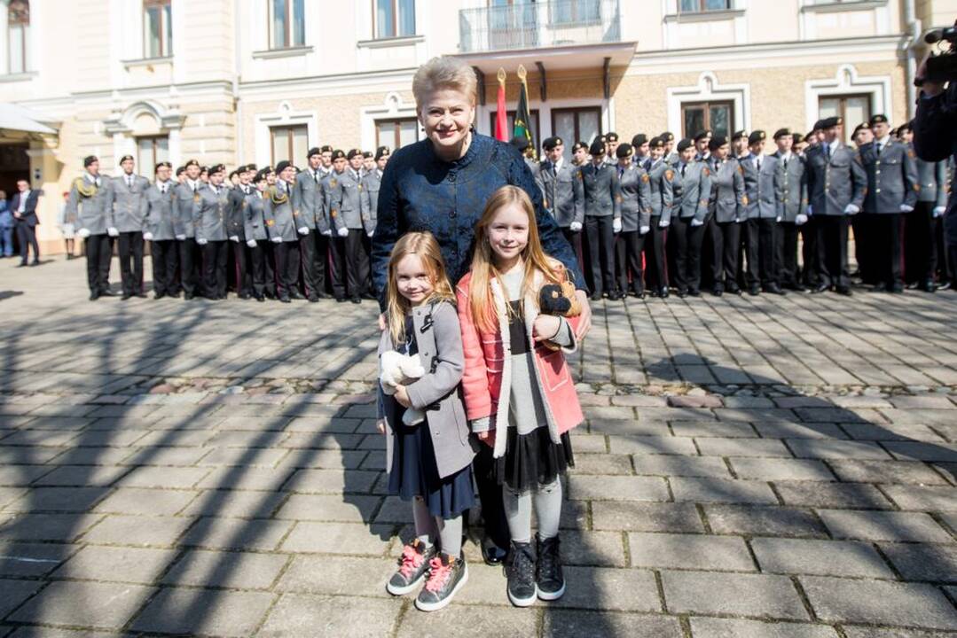 Kadetų priesaika prezidentūroje