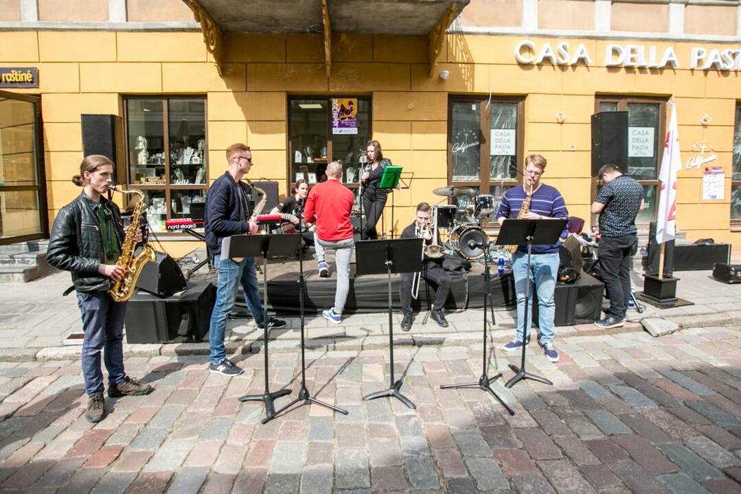 Džiazo gatvės akimirkos