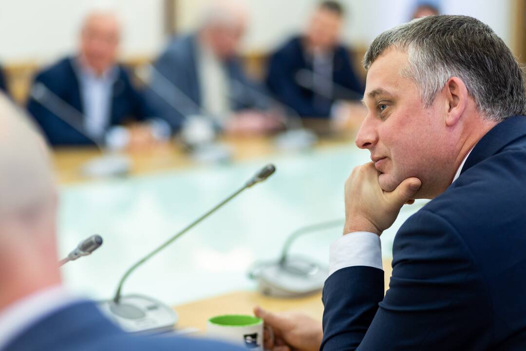 Valius Ąžuolas
