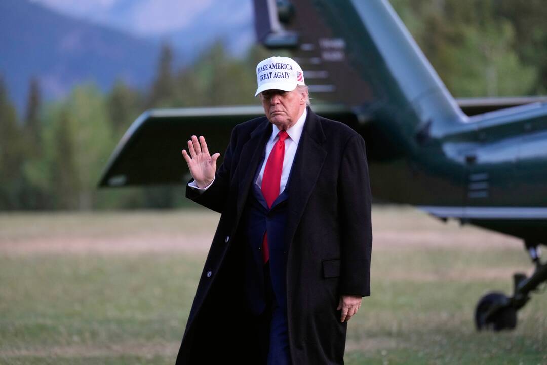 Trumpas: Iranui ir Izraeliui gali tekti išsiaiškinti viską kovoje