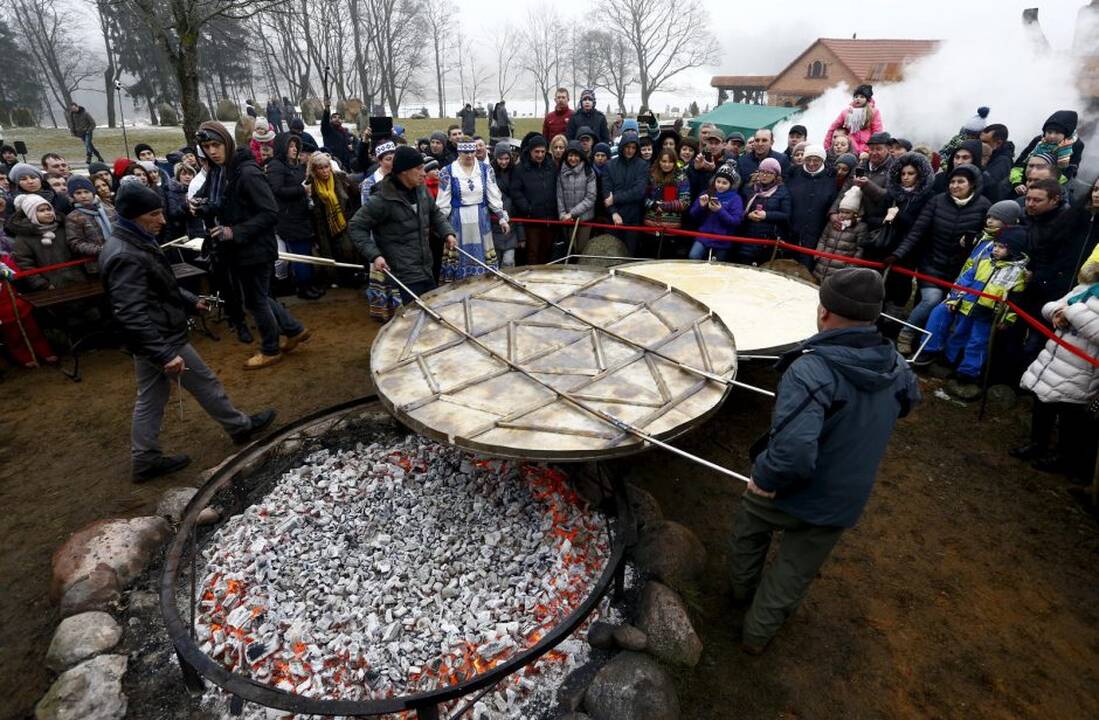 Gigantiškas bulvių plokštainis Baltarusijoje