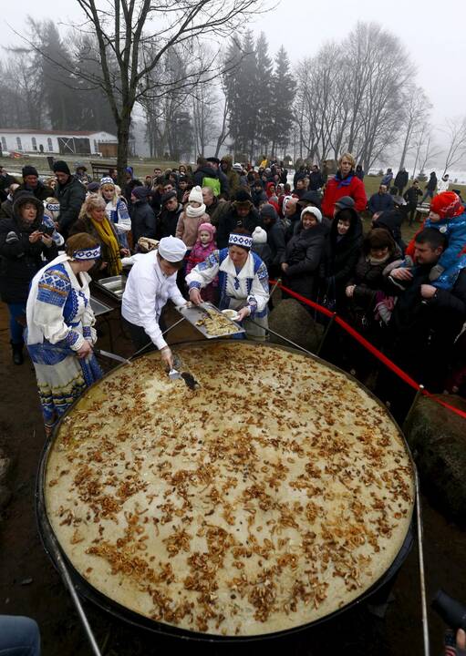 Gigantiškas bulvių plokštainis Baltarusijoje
