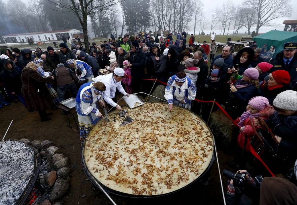 Gigantiškas bulvių plokštainis Baltarusijoje