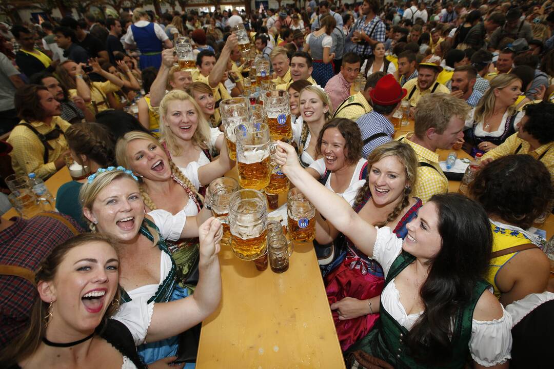 Prasidėjo alaus festivalis „Oktoberfest“