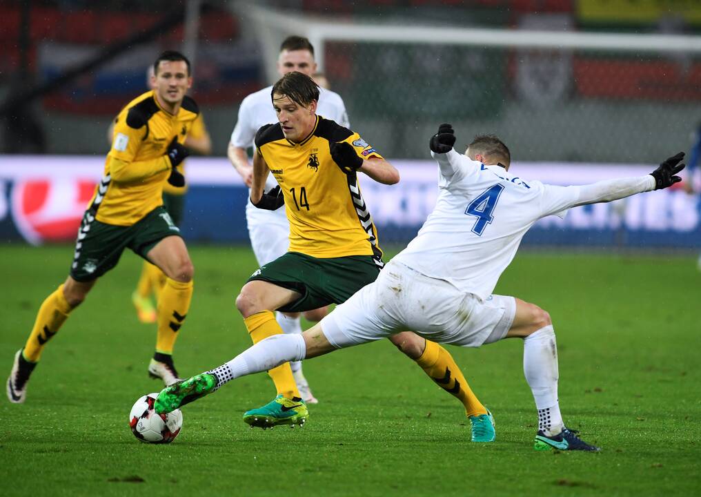 Futbolas: Slovakija - Lietuva 4:0