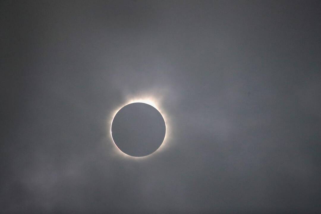 Visiškas saulės užtemimas