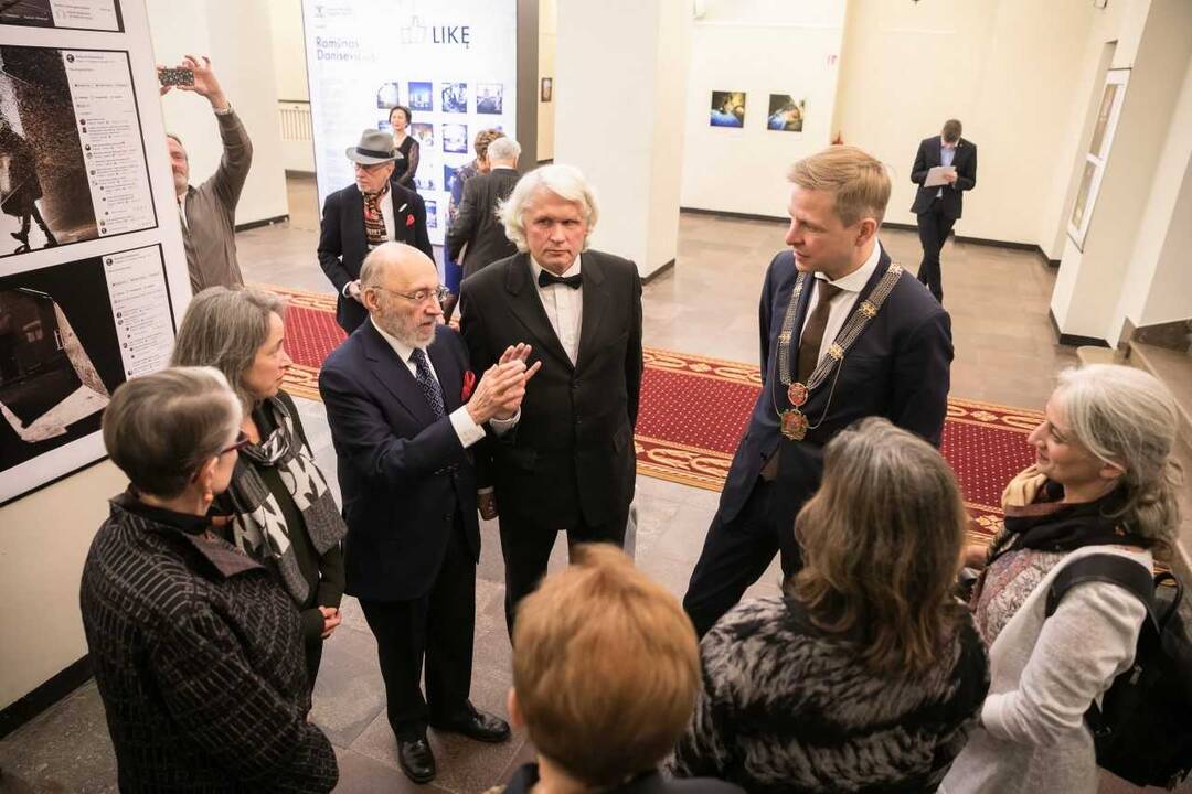  S. Bakui įteiktos Vilniaus garbės piliečio regalijos