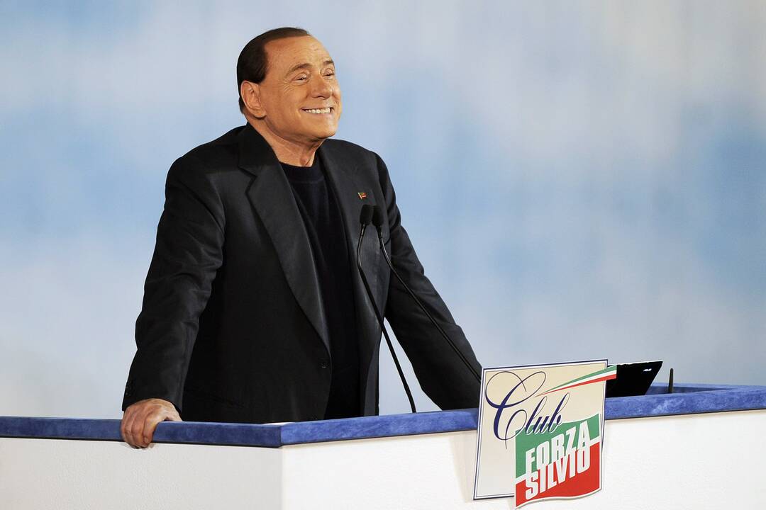 S. Berlusconi: įkalinimas sukels revoliuciją Italijoje