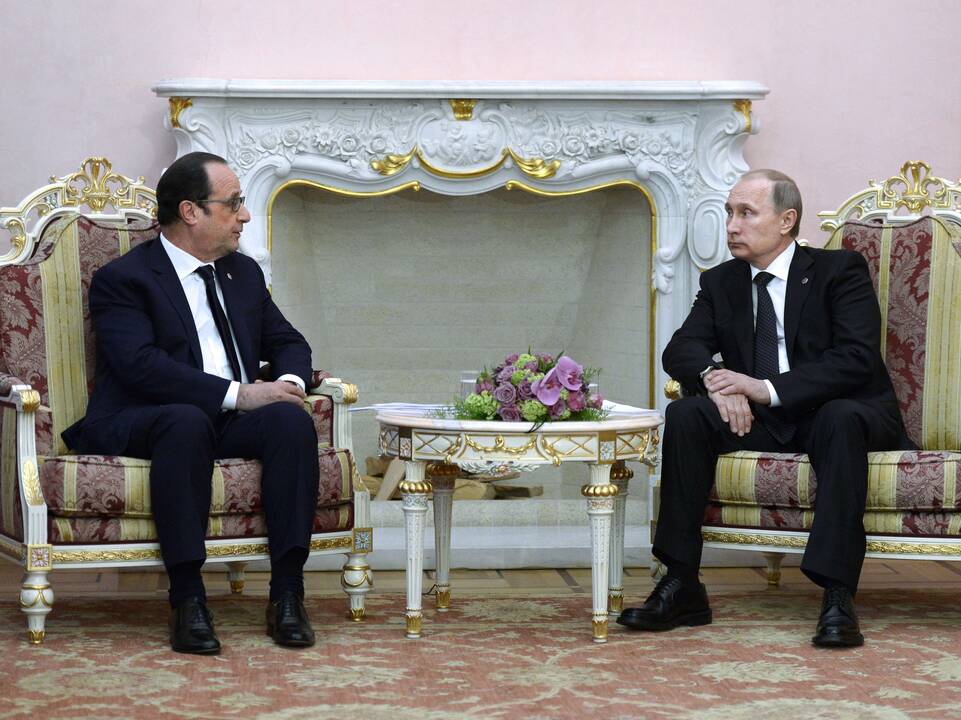 Francois Hollande ir Vladimiras Putinas