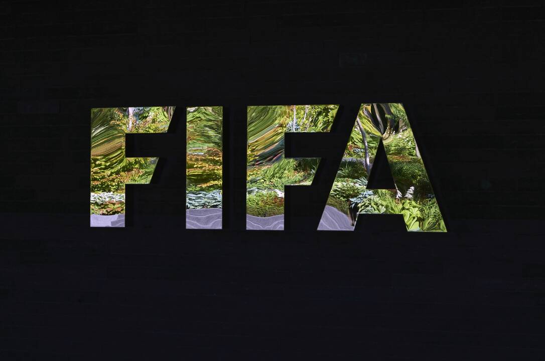 FIFA: S. Blatterio įpėdinio rinkimai vyks Ciuriche