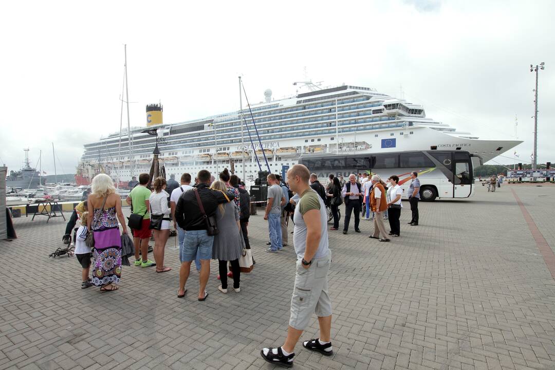 Klaipėdos kavines nuvilia kruizinių laivų keleiviai 