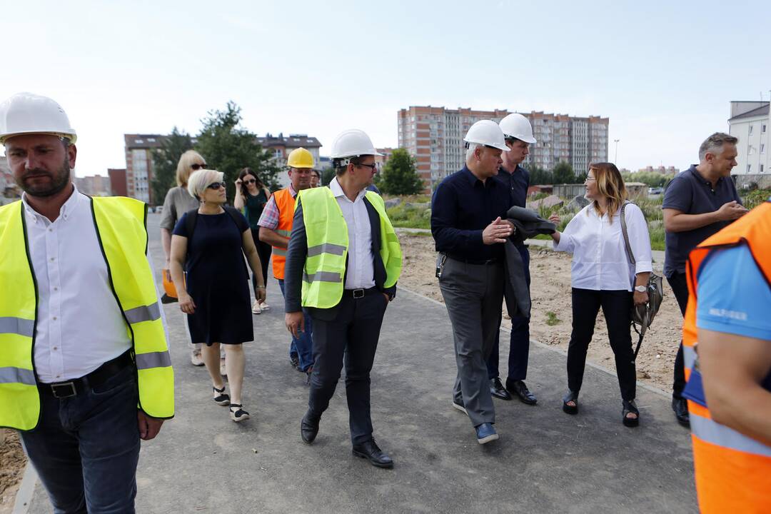 Apžiūrėjo tvarkomą Sąjūdžio parką