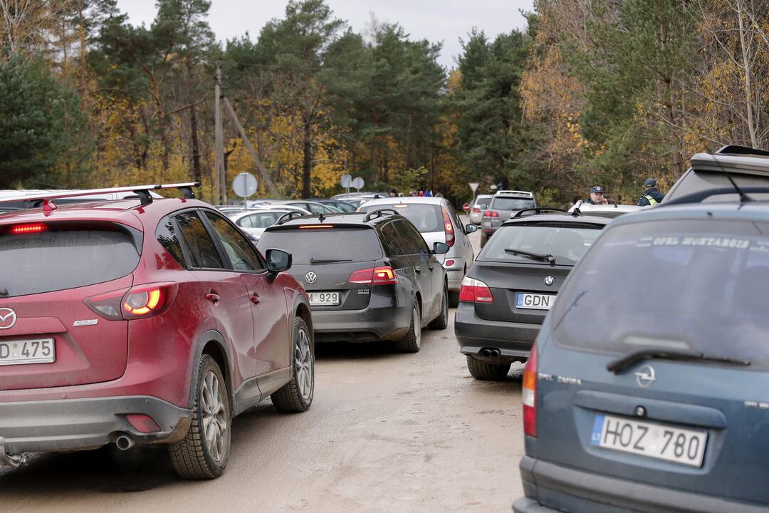 Lapkričio – 1-oji Lėbartų kapinėse