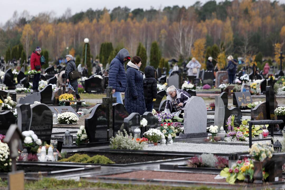 Lapkričio – 1-oji Lėbartų kapinėse