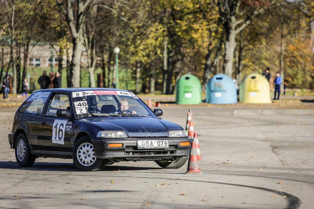 Žiemos sezoną greičio mėgėjai pasitiko „Pajūrio slalomu“