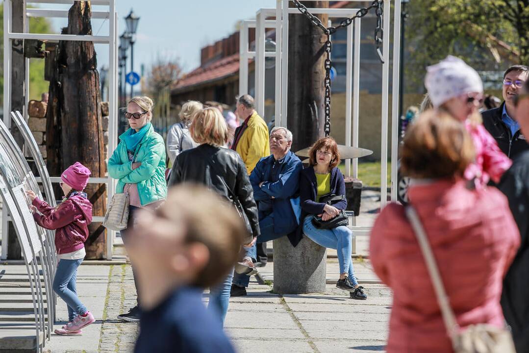 "Meridianas" išskleidė bure