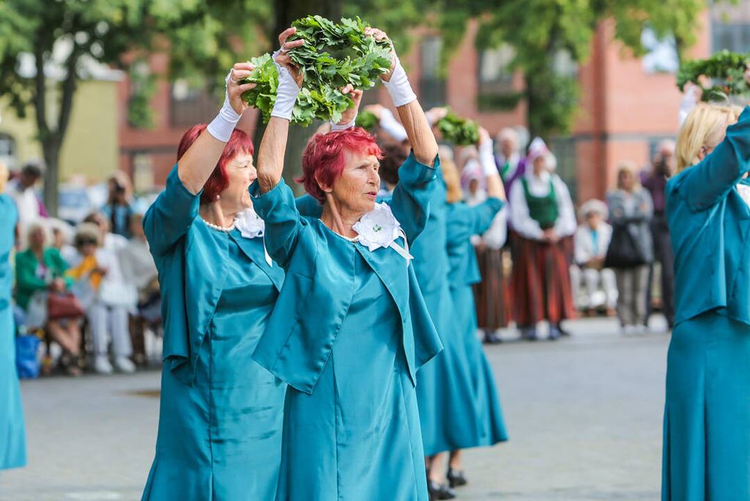 Šokių festivalis "Europos šokių pynė"