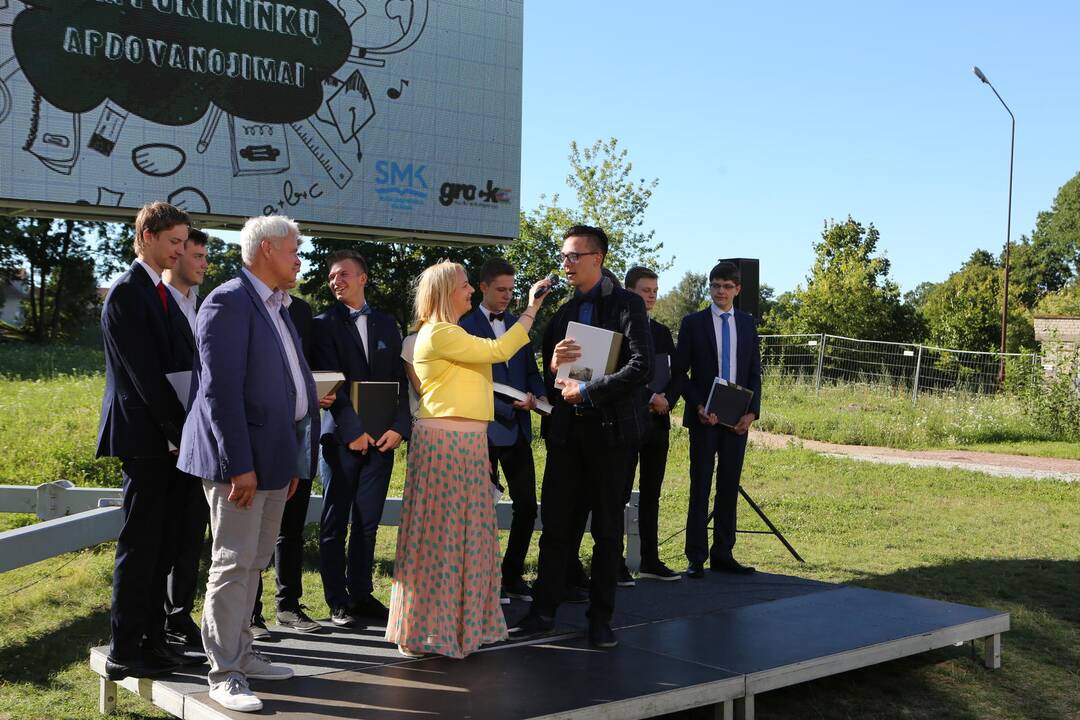 Klaipėdos šimtukininkų apdovanojimai