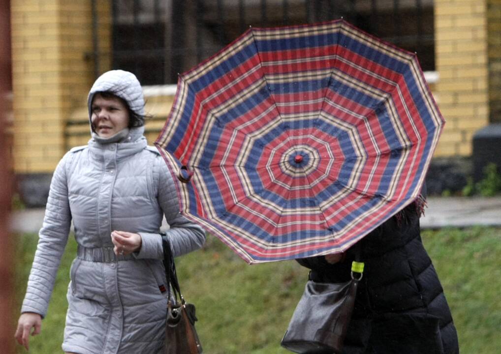 Uostamiesčiui grasina pavojinga vėtra