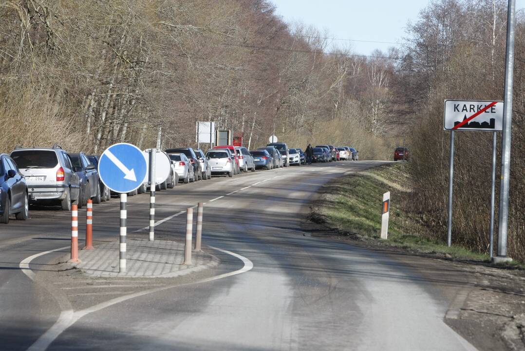 Klaipėdiečiai plūstelėjo į Karklę