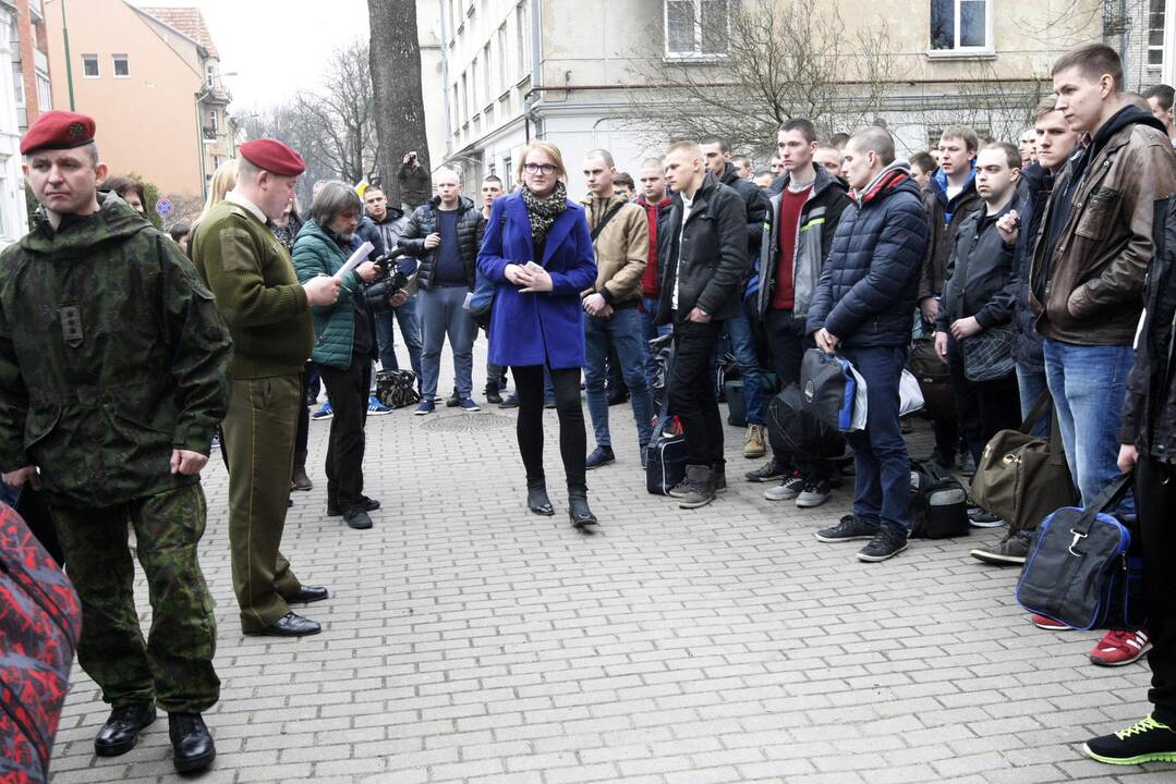 Šauktiniai išvyksta į Ruklą