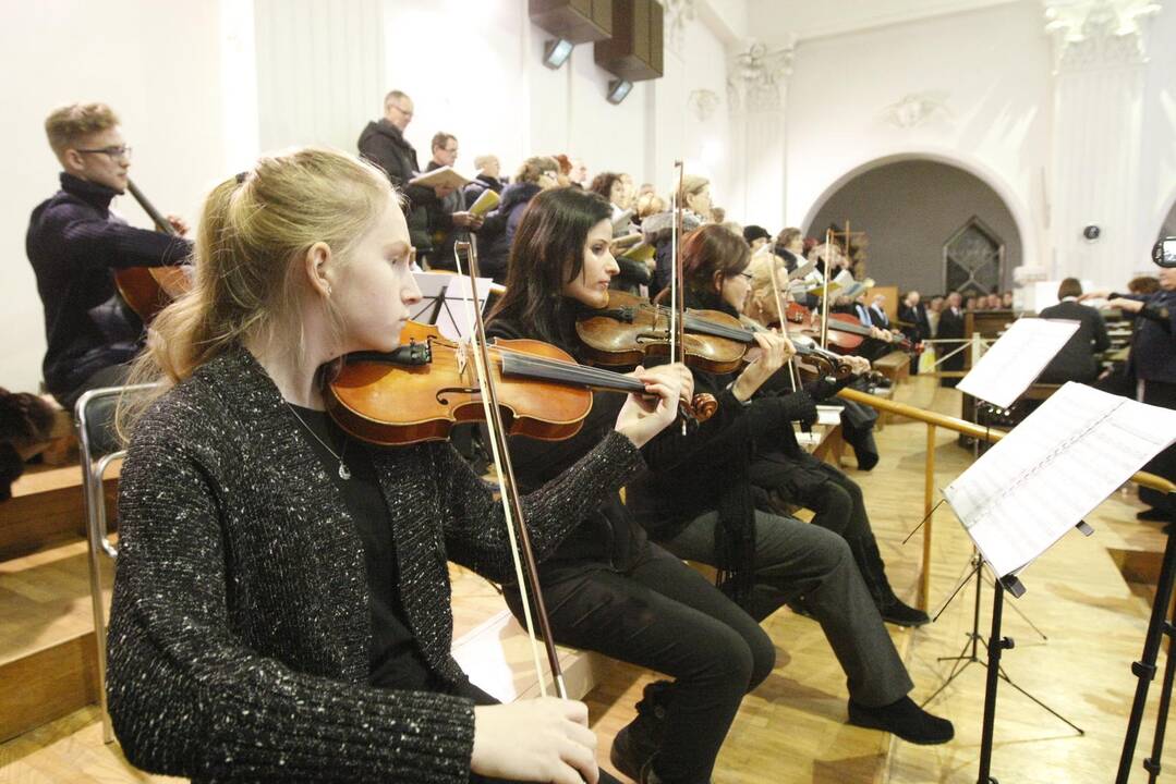 Kalėdinių giesmių festivalis