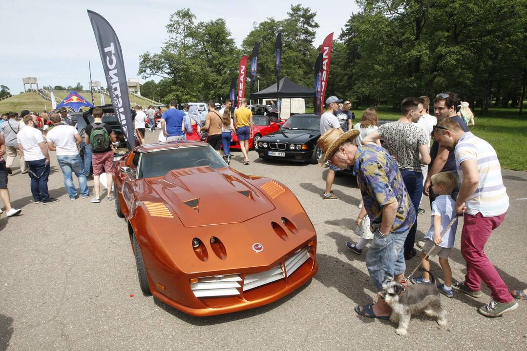 Automobilių paroda Klaipėdoje