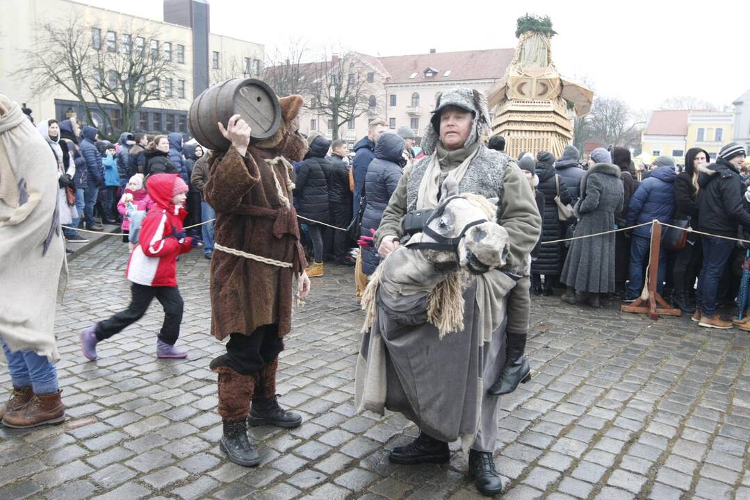 Užgavėnės Teatro aikštėje