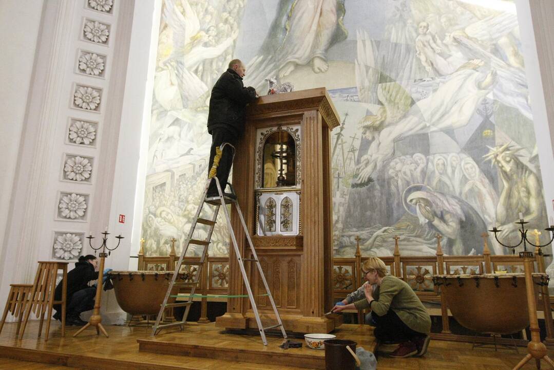 Marijos Taikos Karalienės bažnyčioje – talka