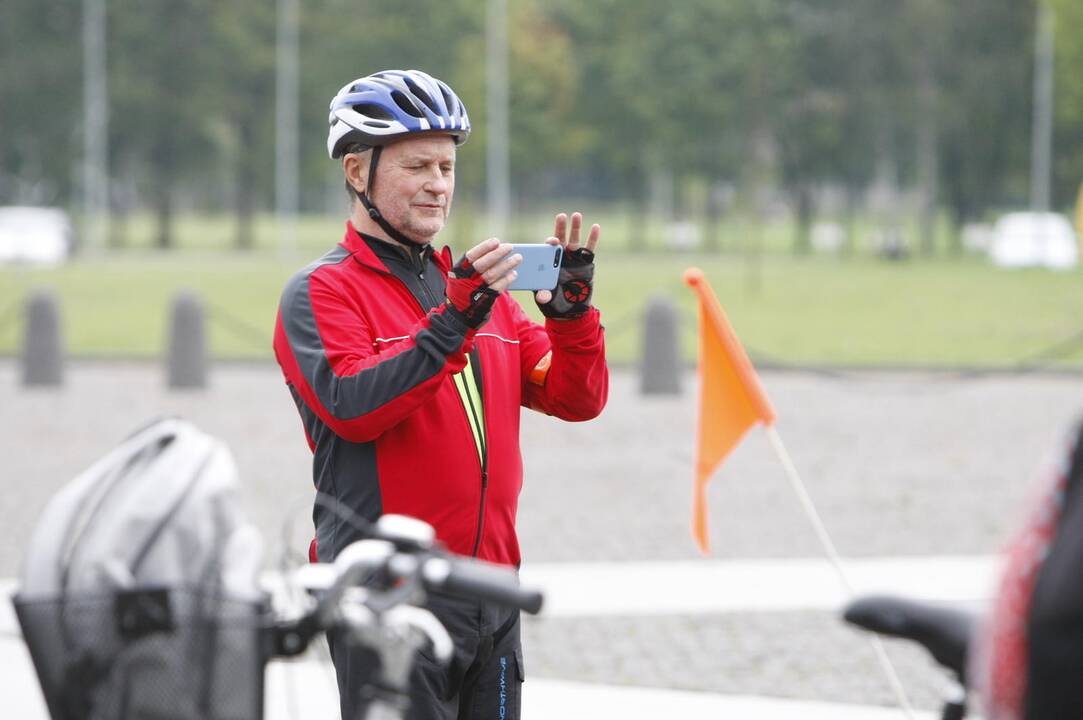 Savižudybių prevencijos dieną paminėjo dviračių žygiu