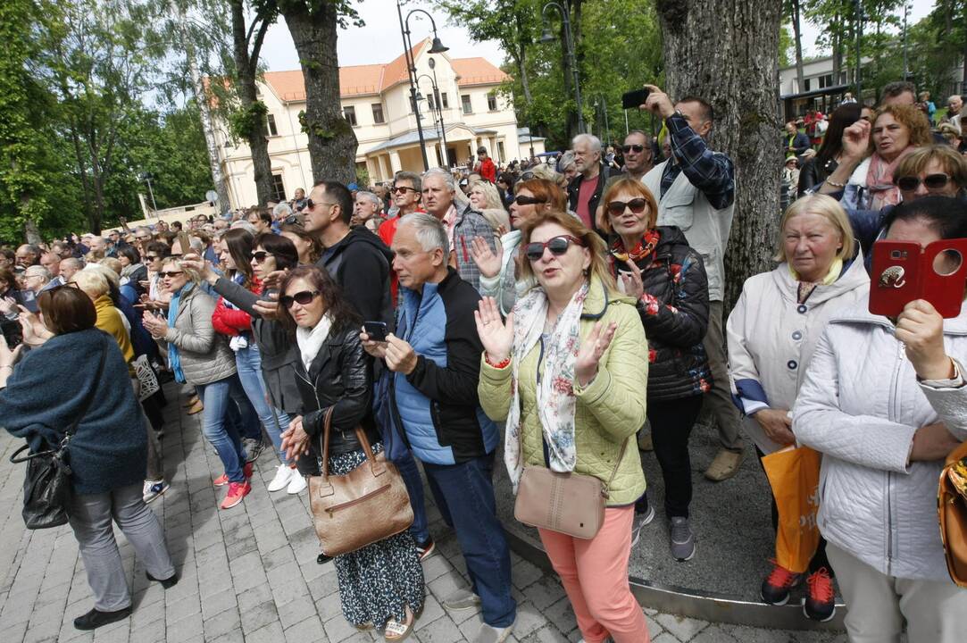 Stasio Povilaičio parašo atidengimas Palangoje