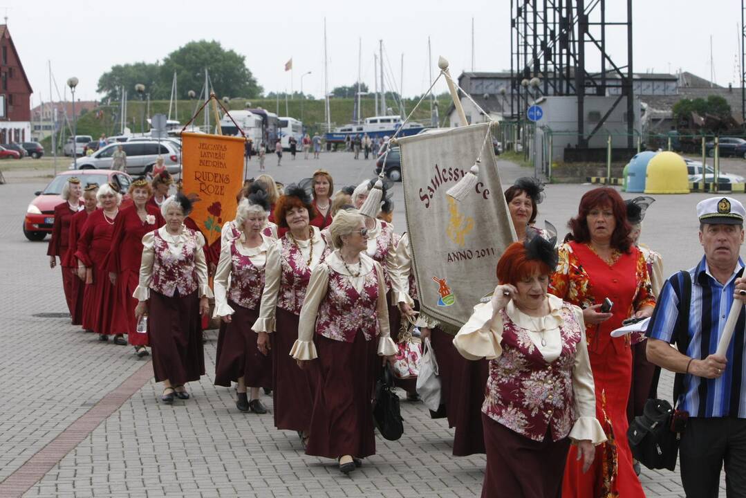 Europos šokių pynė ir vėliavos pakėlimas