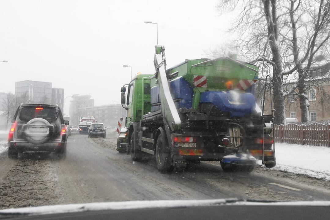 Į uostamiesčio gatves išvažiavo kelininkai